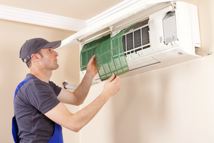 Hướng dẫn 2 cách vệ sinh máy lạnh Casper đúng cách tại nhà